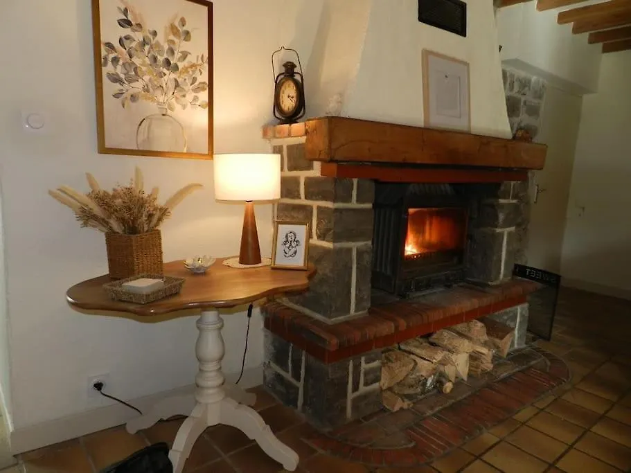 Gite La Part Des Anges Saint-Angel  Holiday home